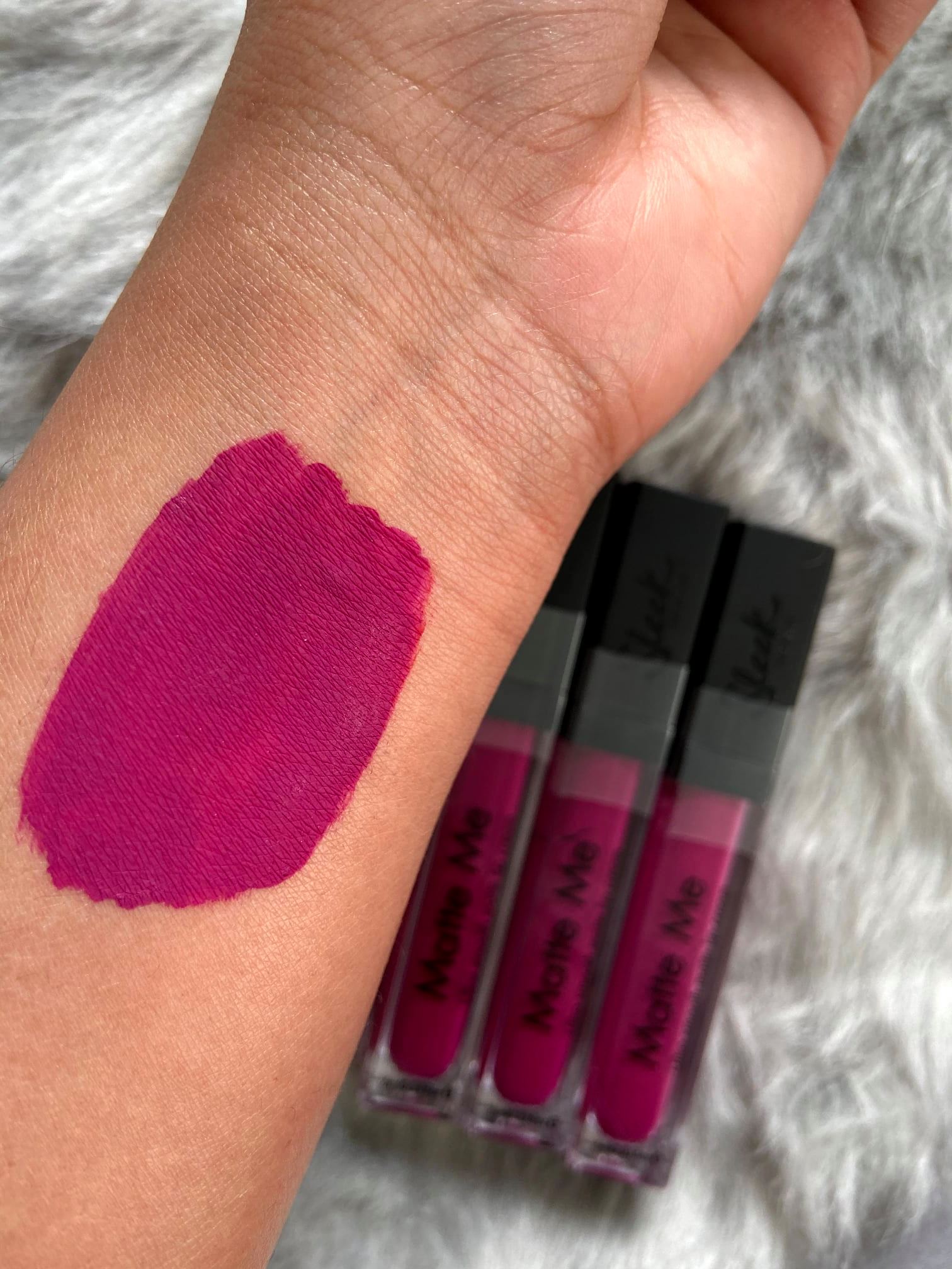 Sleek Matte Me Liquid Lipstick ``Fandango Purple ``