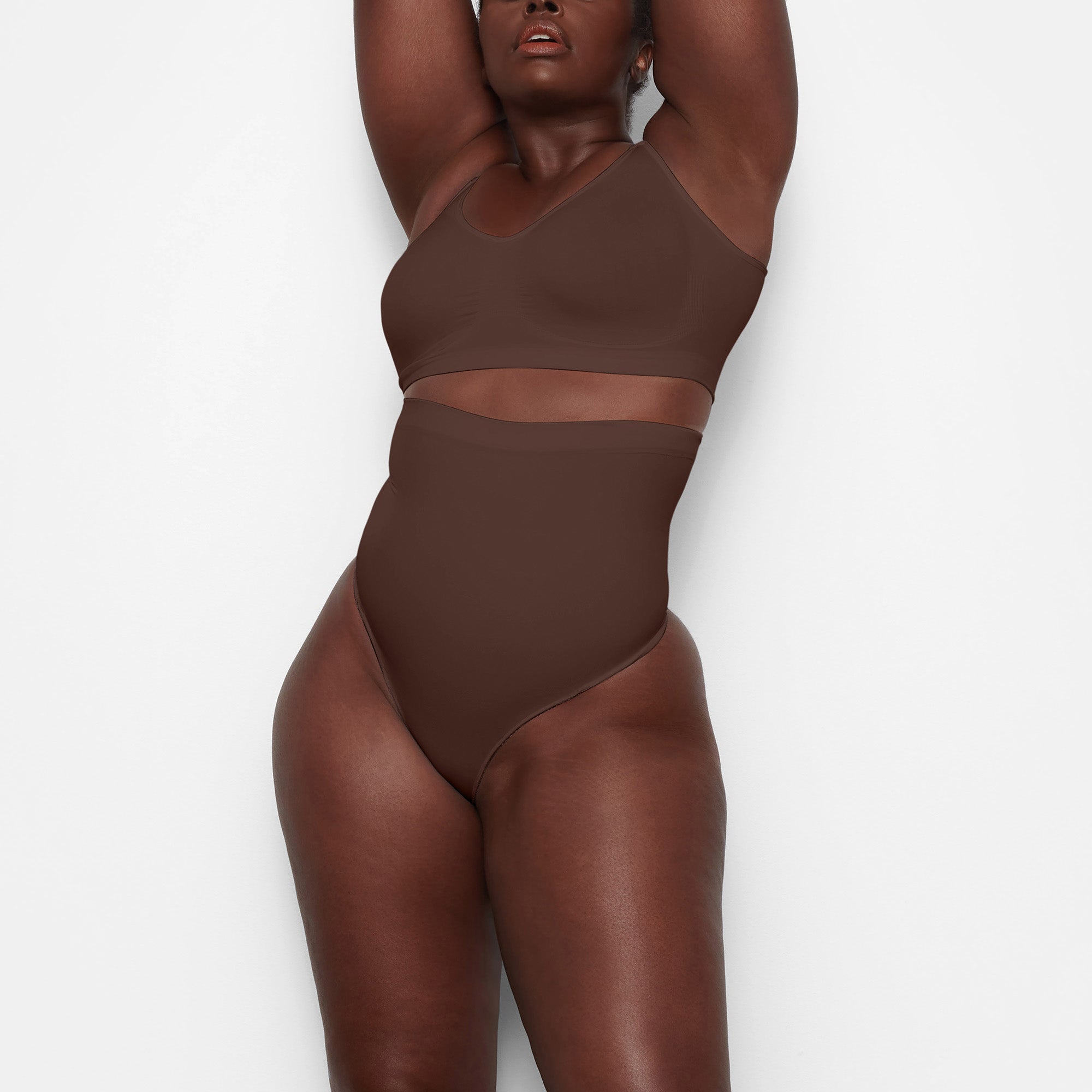 SEAMLESS SCULPT HIGH-WAISTED THONG | COCOA thumbnail 2