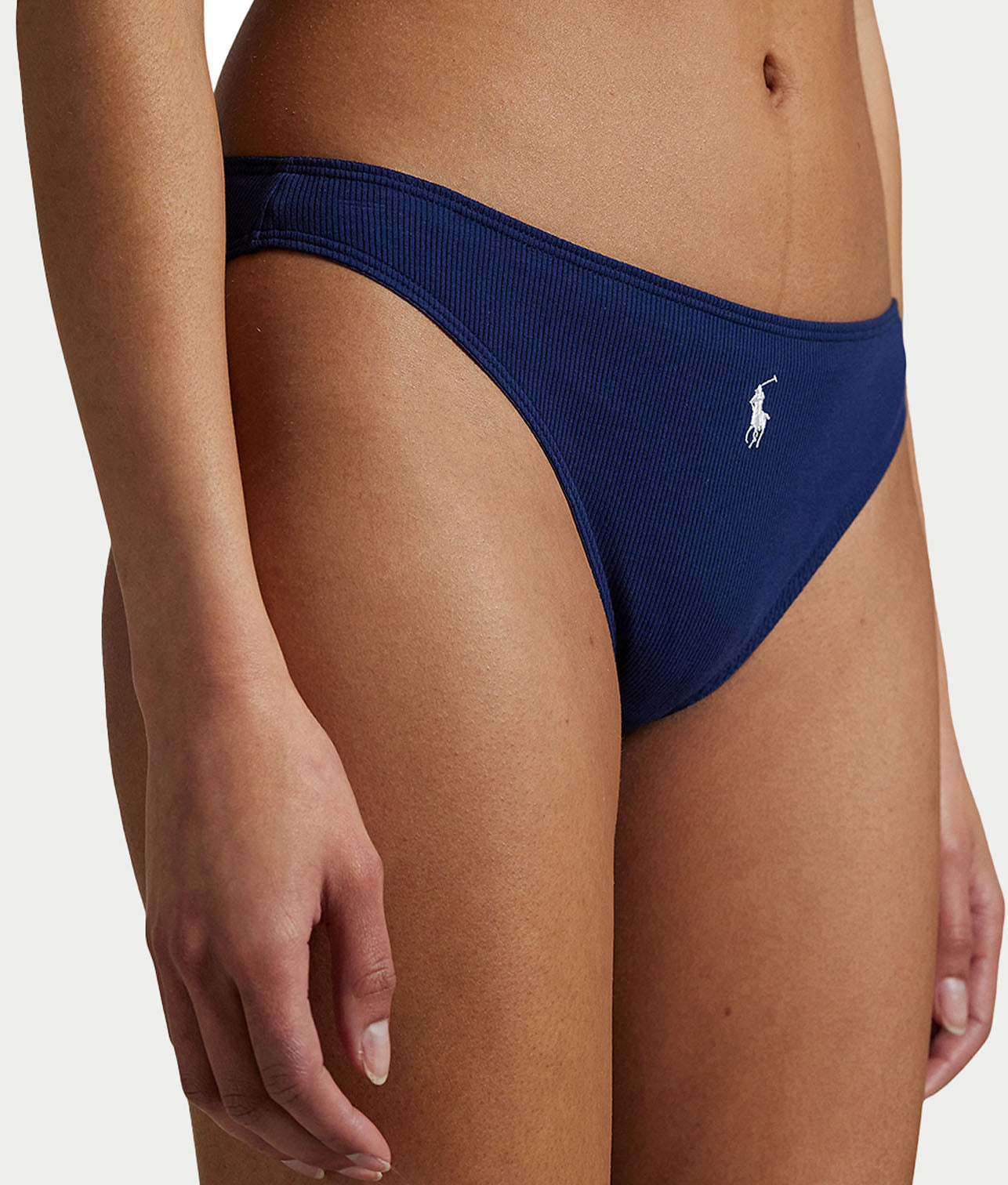 Essentials Bikini thumbnail 3