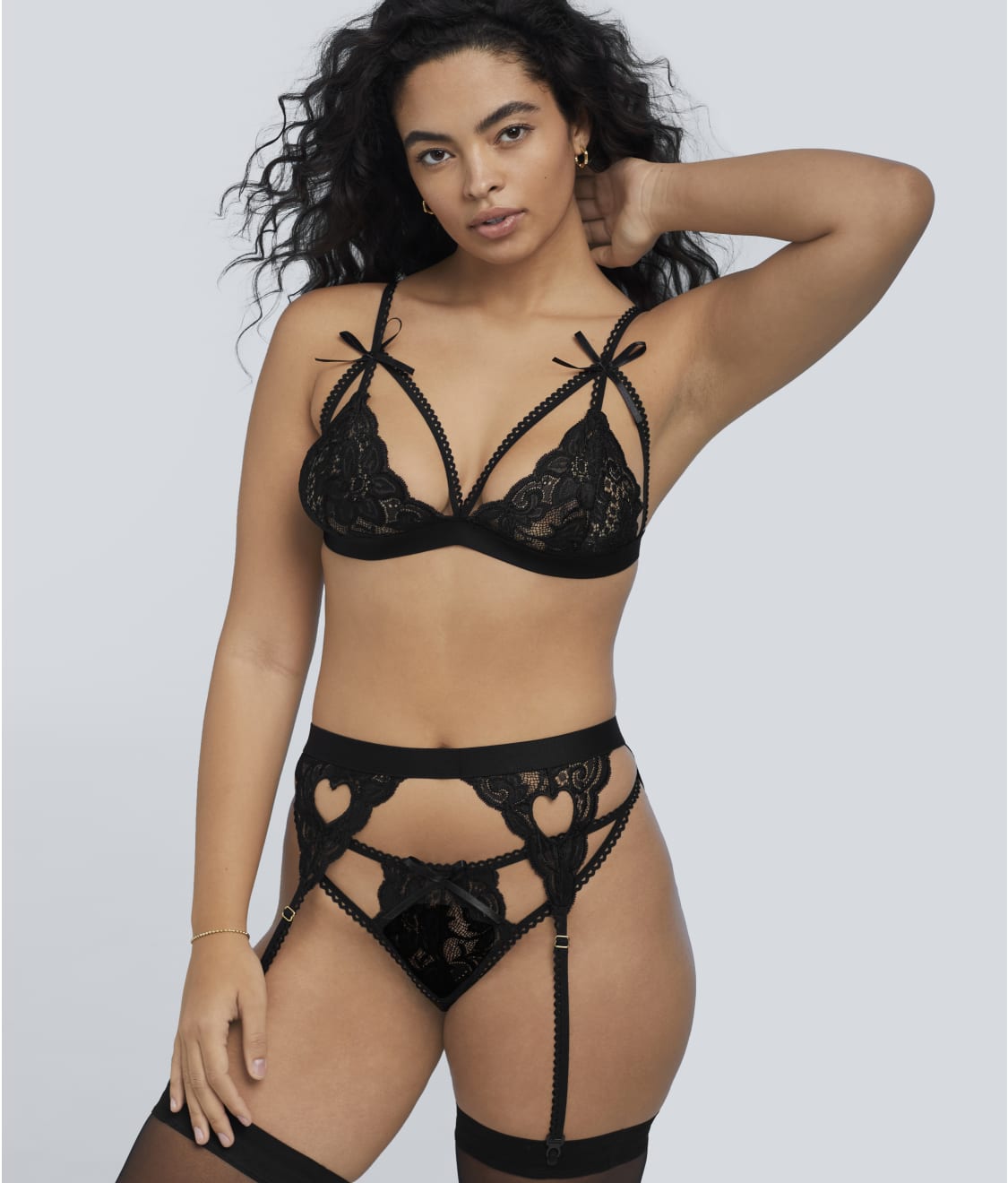 Cage Lace Wireless Bra & Garter Set thumbnail 3