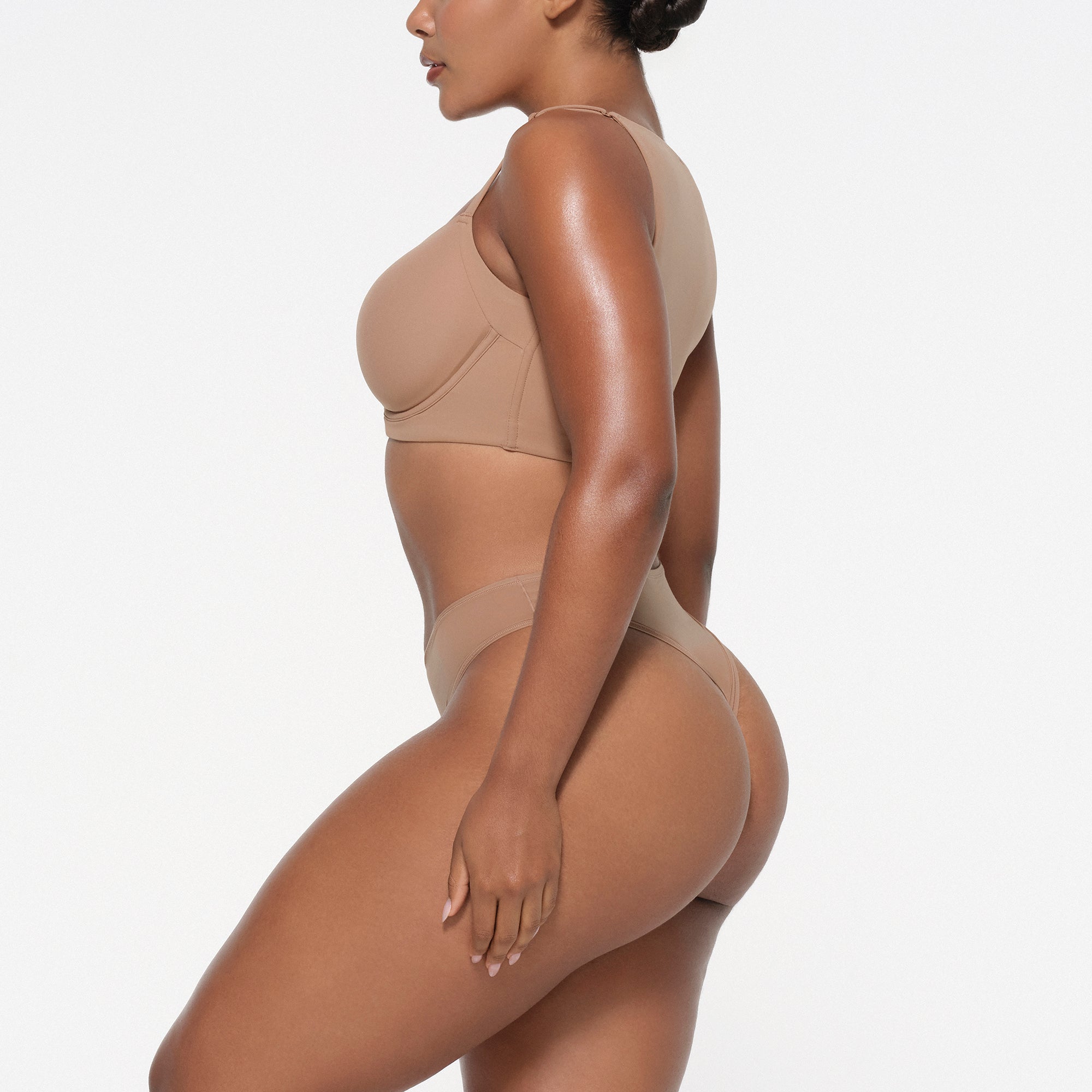 FITS EVERYBODY BACK SMOOTHING FULL COVERAGE BRA | SIENNA thumbnail 3