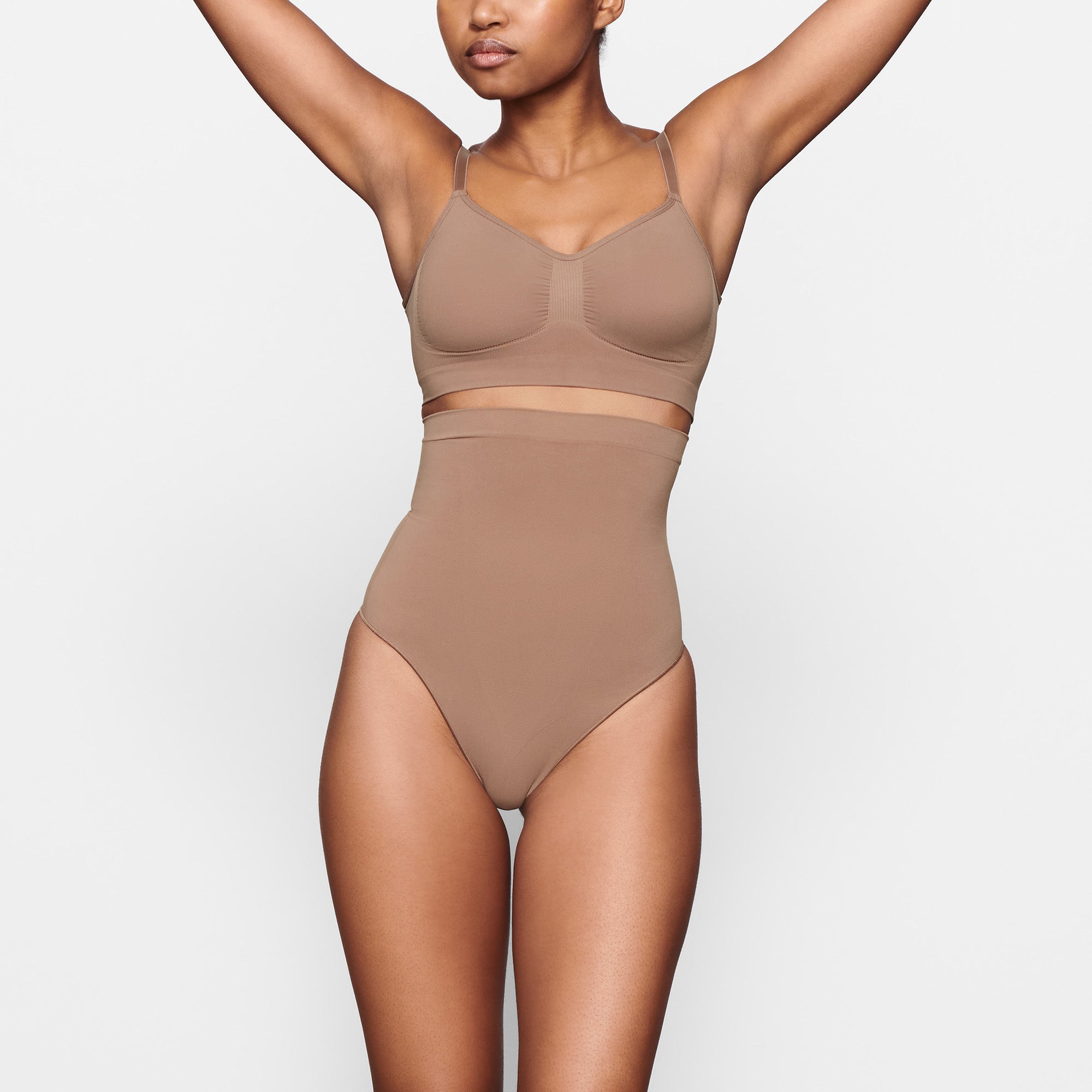 SEAMLESS SCULPT HIGH-WAISTED THONG | SIENNA thumbnail 2