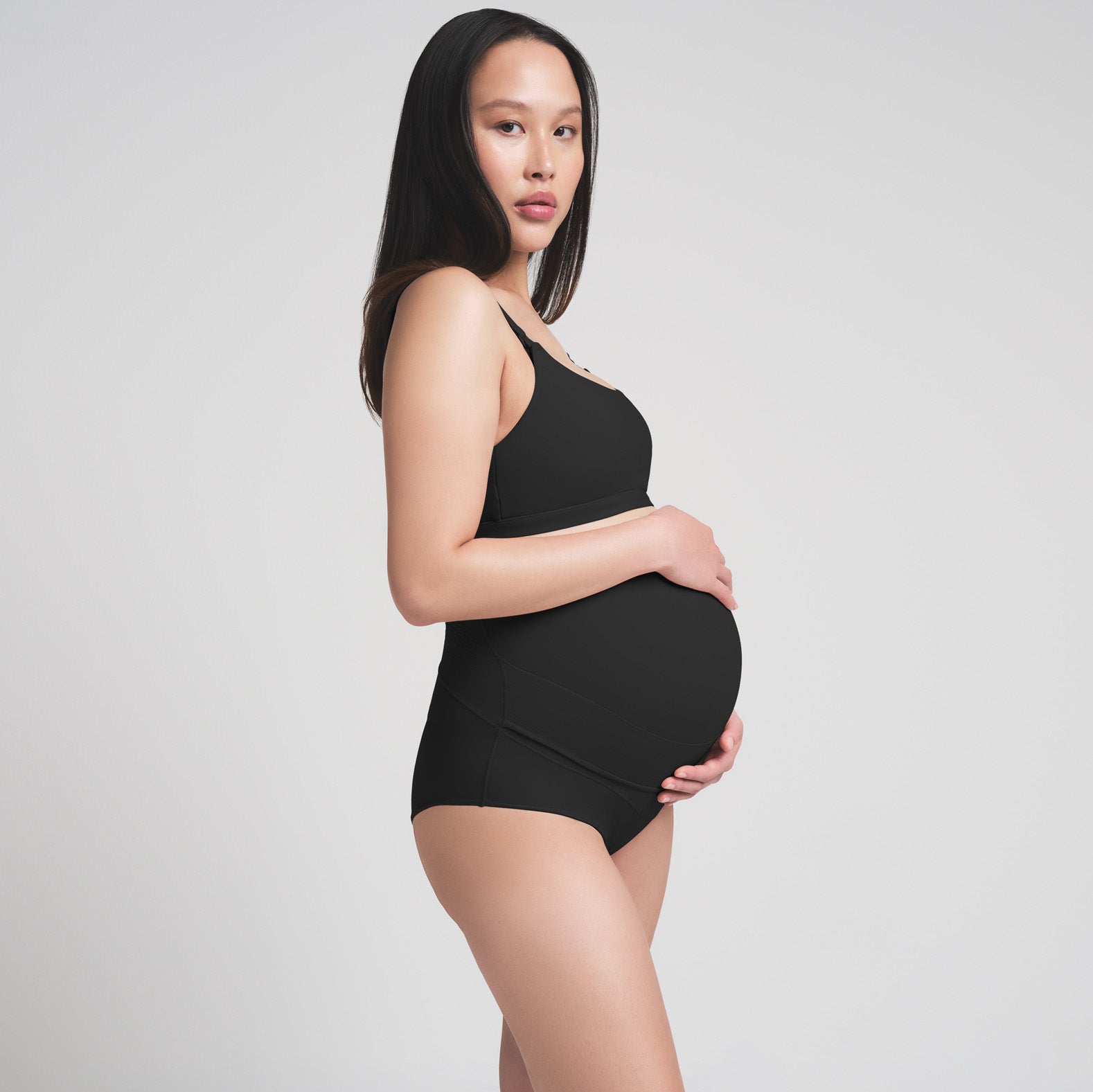 FITS EVERYBODY MATERNITY BANDED HIGH-WAISTED BRIEF | ONYX thumbnail 3