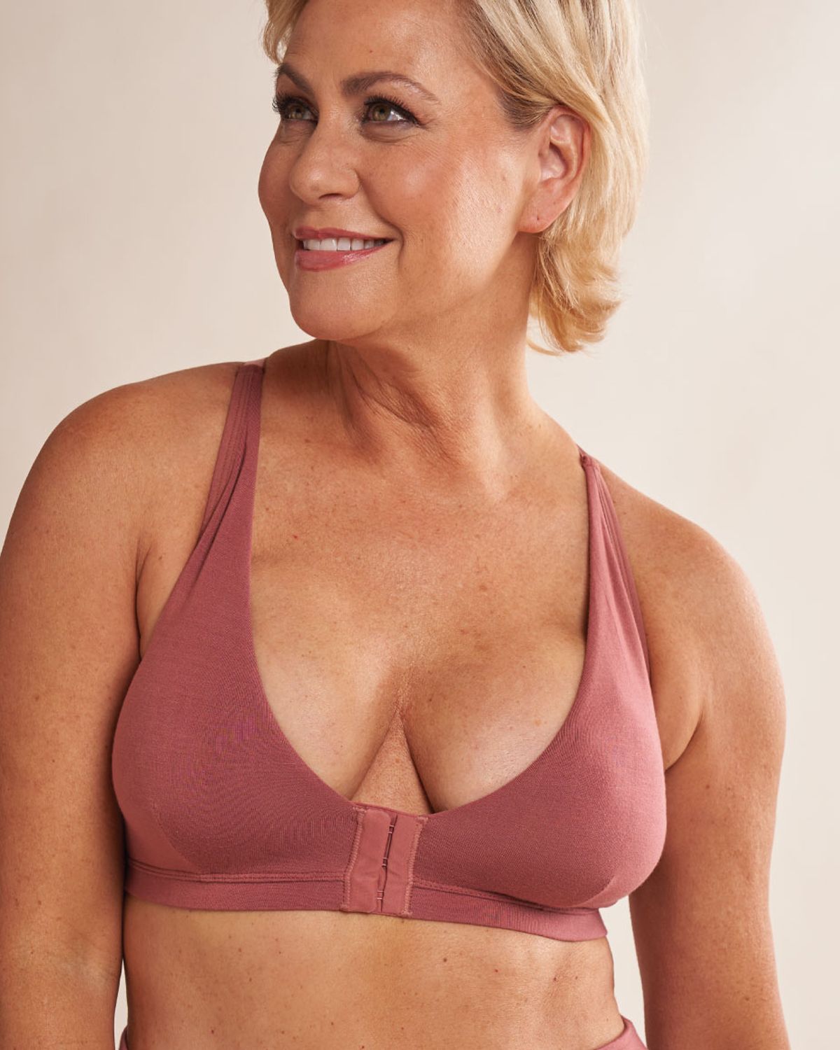 Melissa Pocketed Racerback Bra thumbnail 2