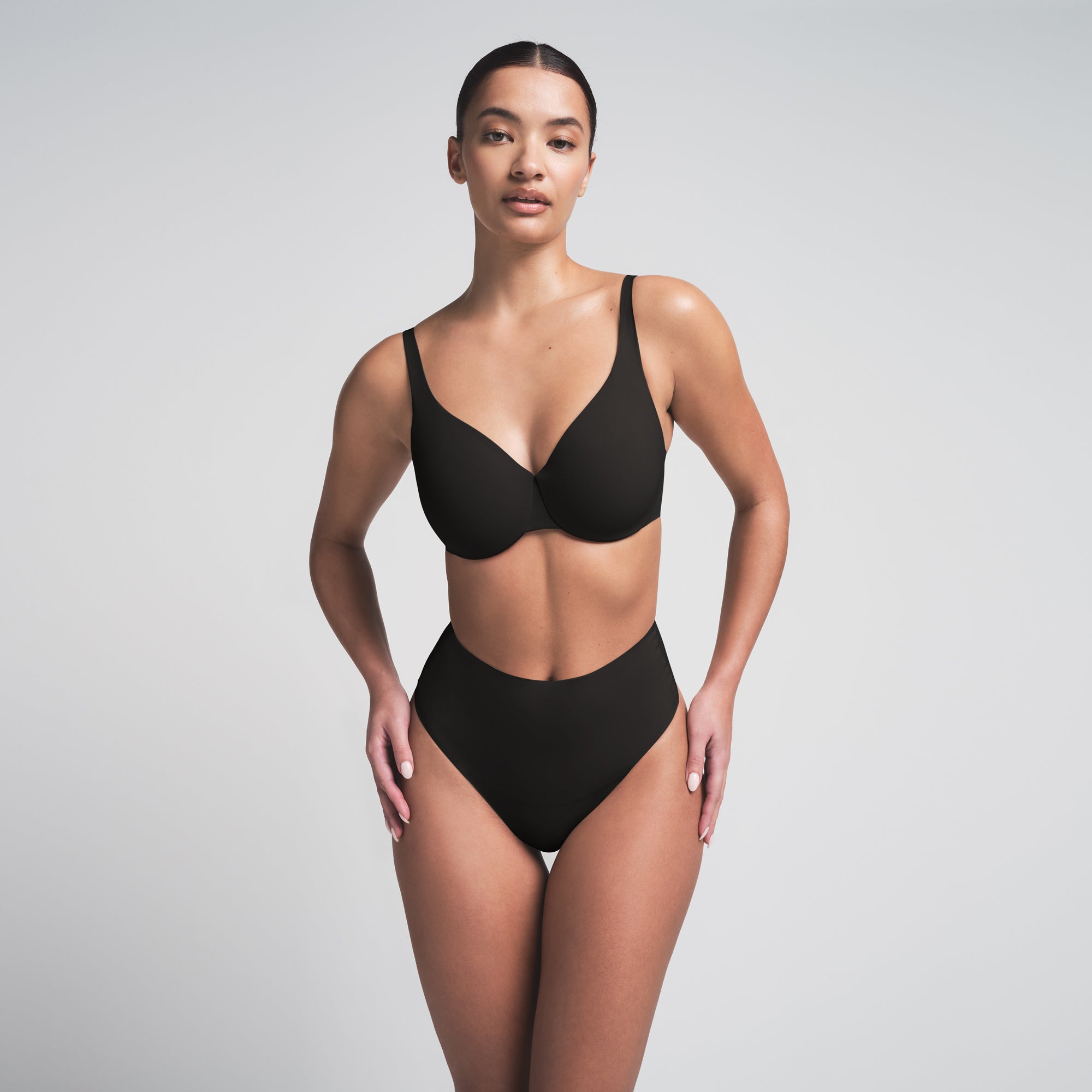 SMOOTHING INTIMATES UNLINED MINIMIZER BRA | ONYX thumbnail 2