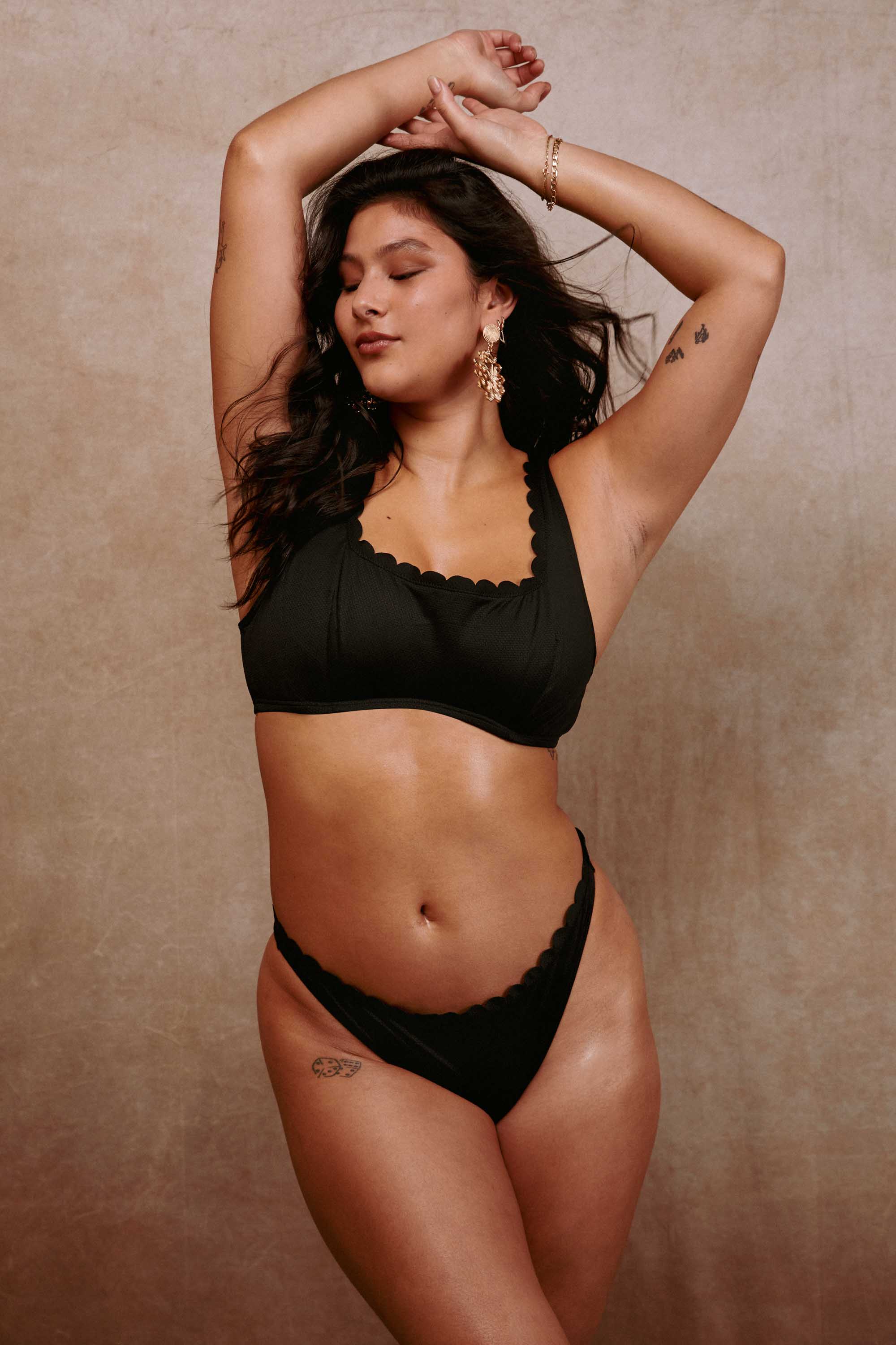 Sophia Mix & Match Black Scallop High-Leg Bikini Bottom thumbnail 3
