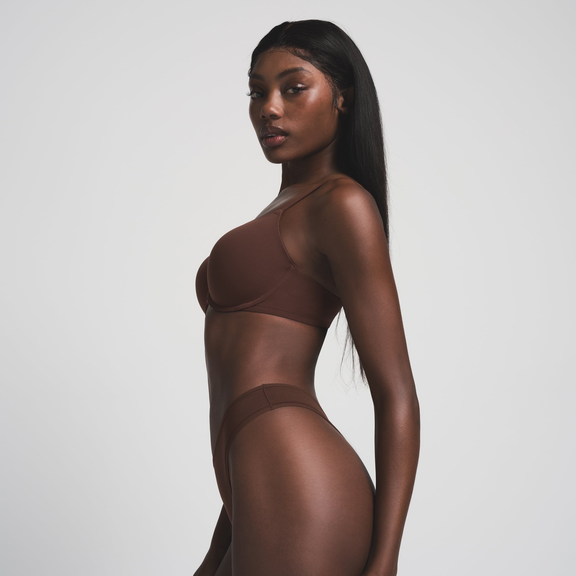 FITS EVERYBODY DIPPED FRONT THONG | COCOA thumbnail 3