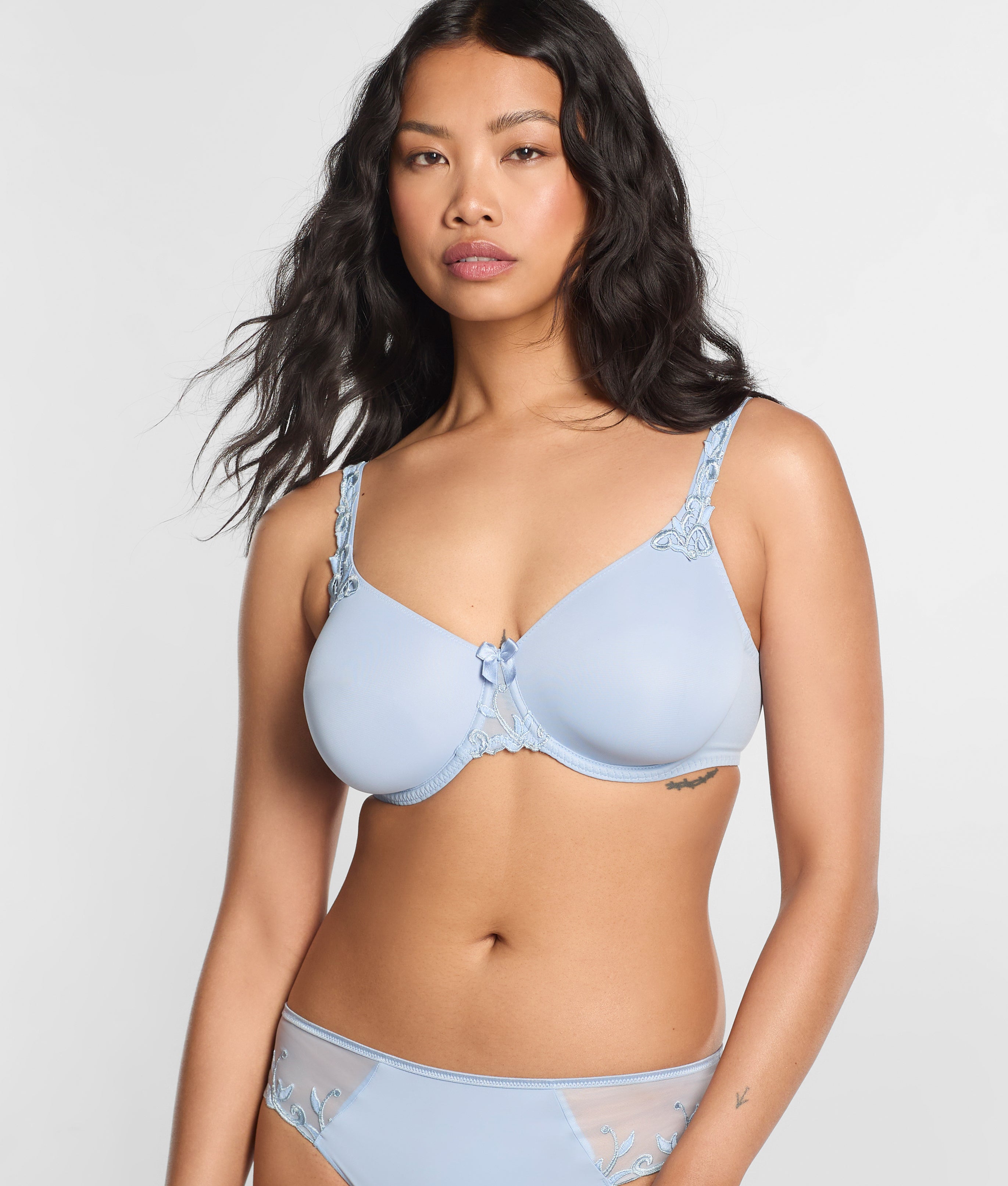 Andora Minimizer Bra
