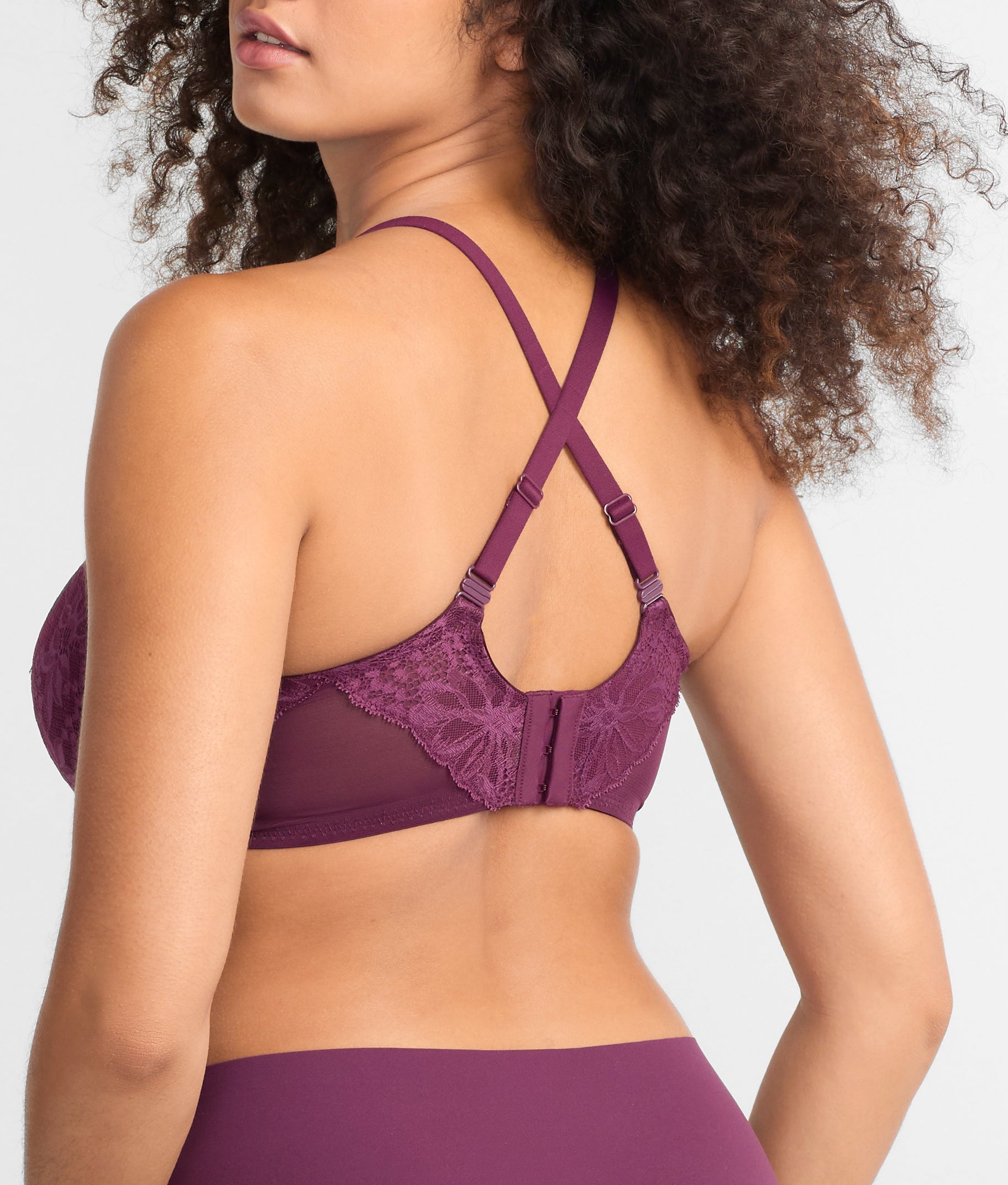 Lightly Lined Lace Plunge Bra thumbnail 2