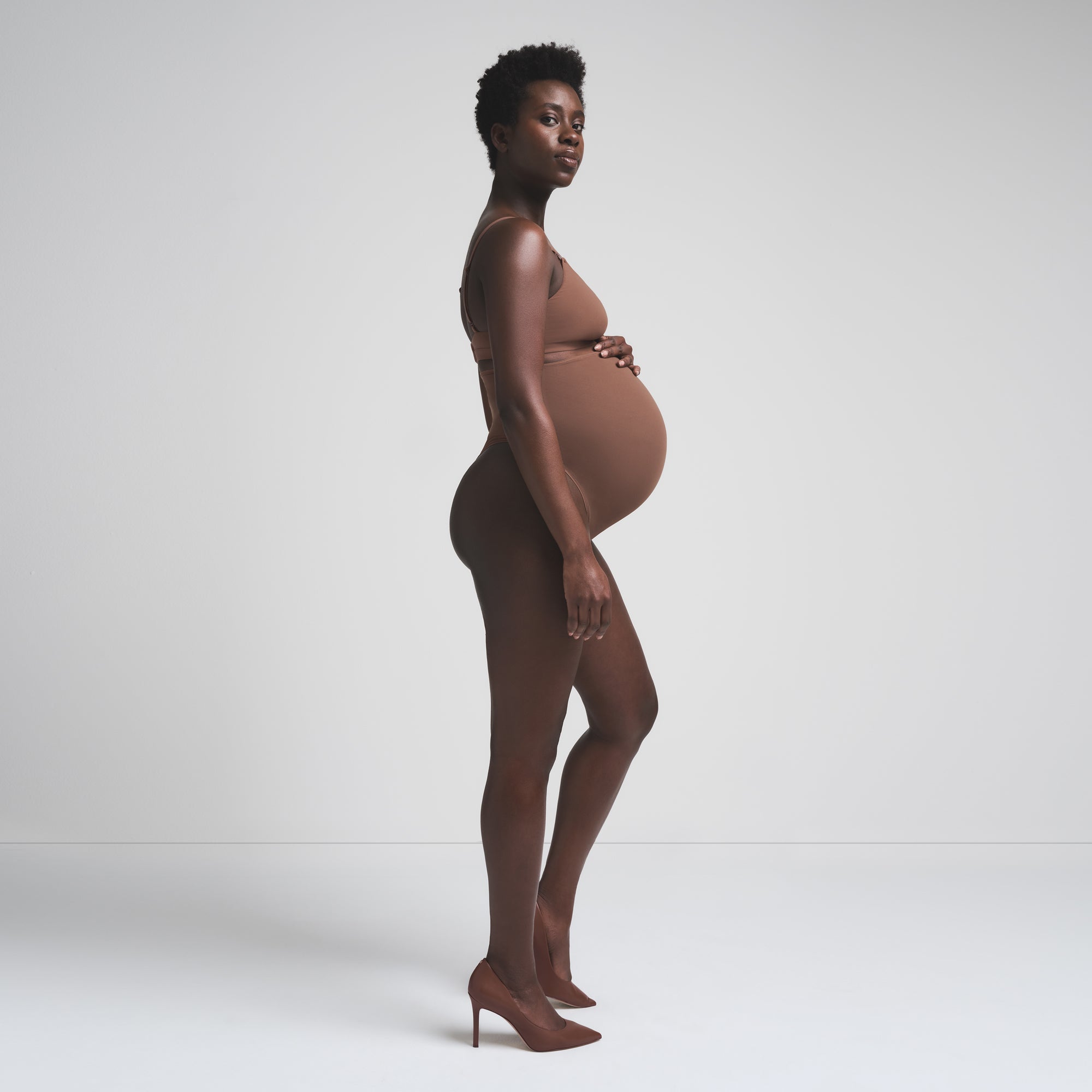 FITS EVERYBODY MATERNITY HIGH-WAISTED THONG | JASPER thumbnail 2