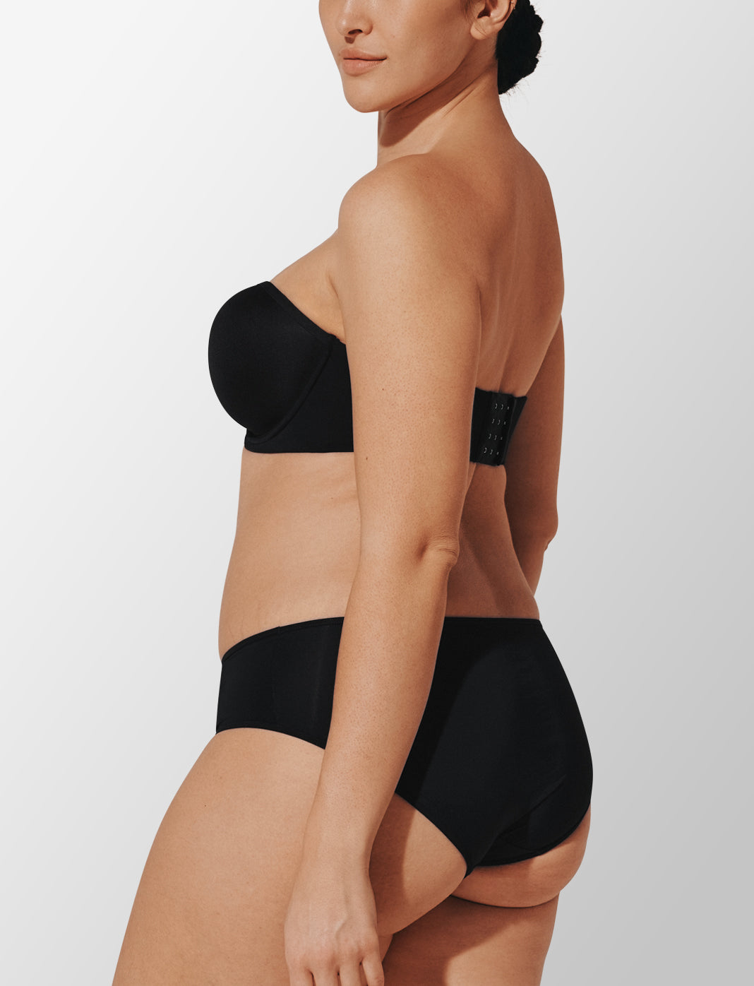 24/7® Classic Strapless Bra thumbnail 3