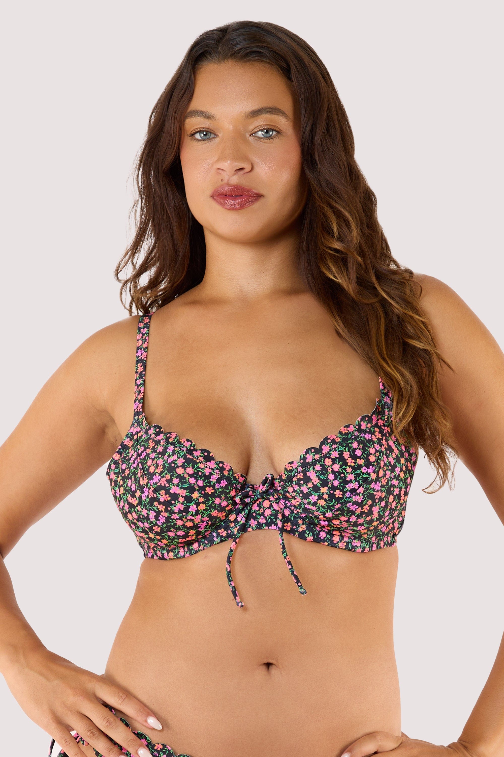 Vera Black Ditsy Scallop Underwired Bikini Top thumbnail 2