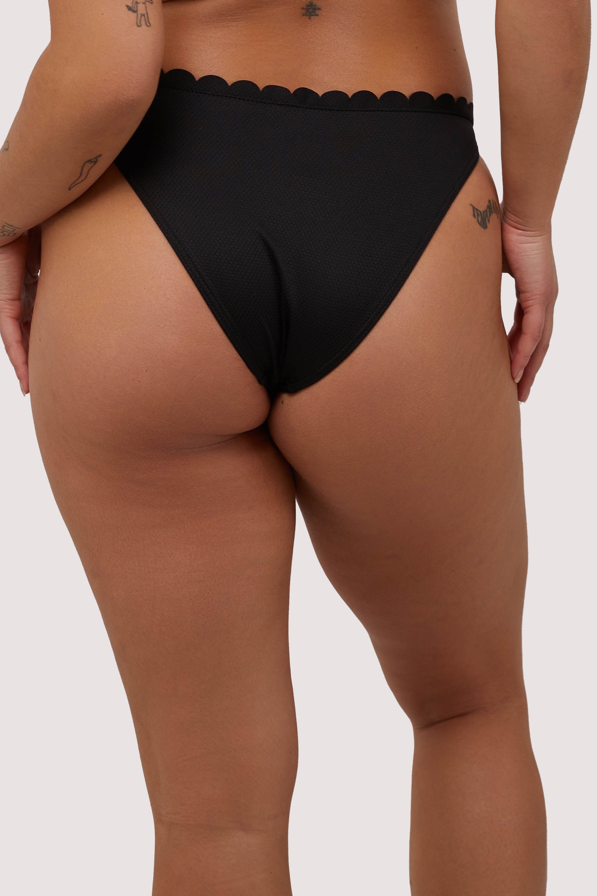 Sophia Mix & Match Black Scallop High-Leg Bikini Bottom thumbnail 2