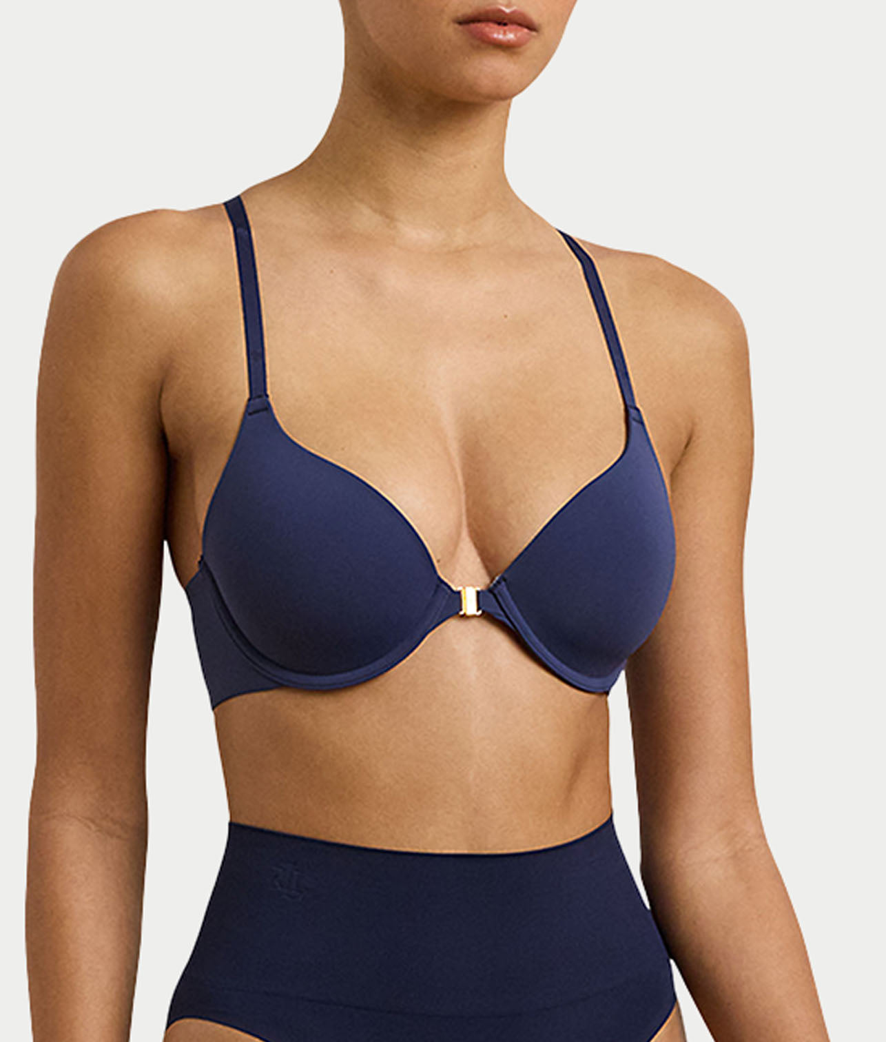 Luxe Smoothing Front-Close T-Shirt Bra thumbnail 3