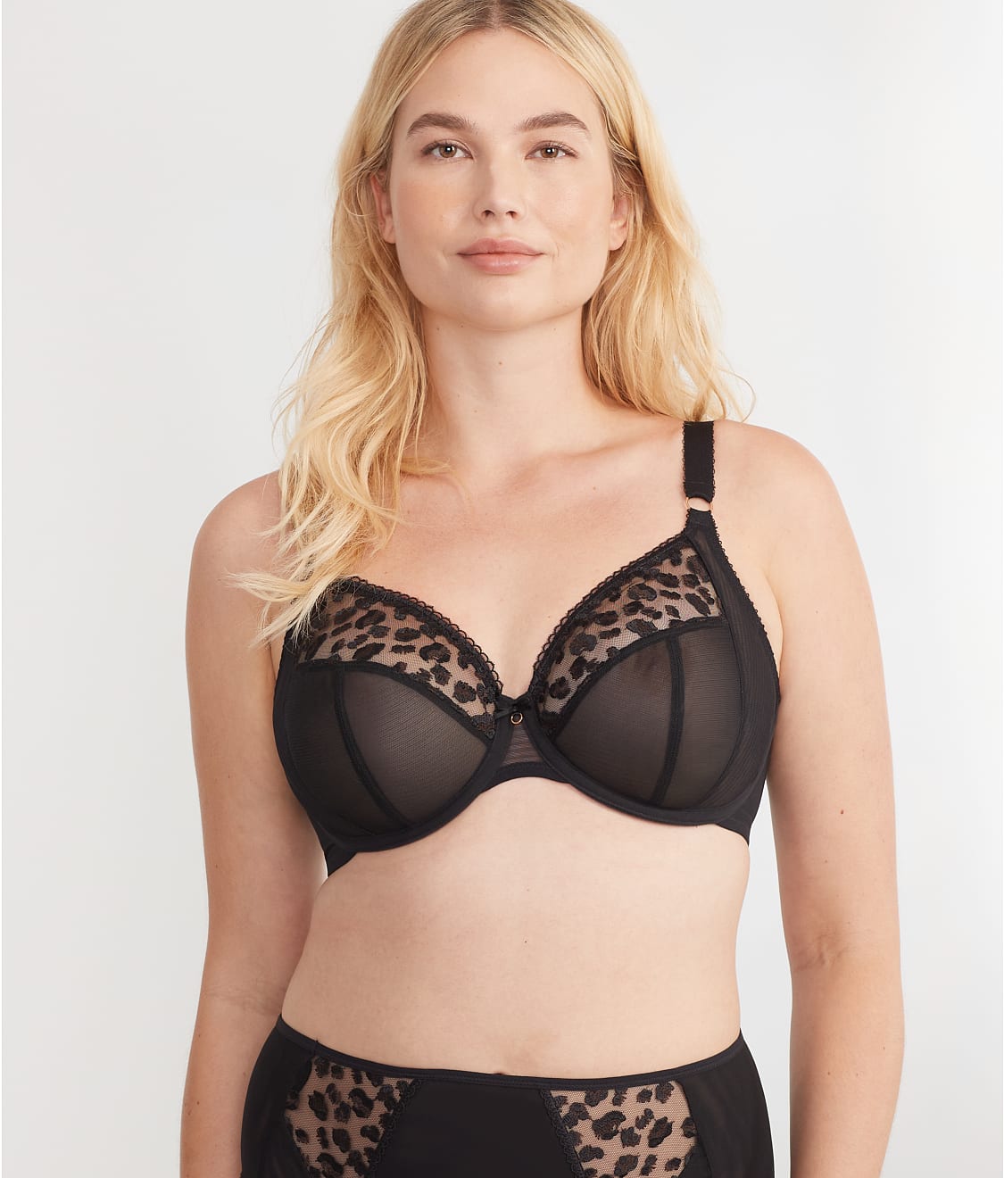 Namrah Bandless Plunge Bra