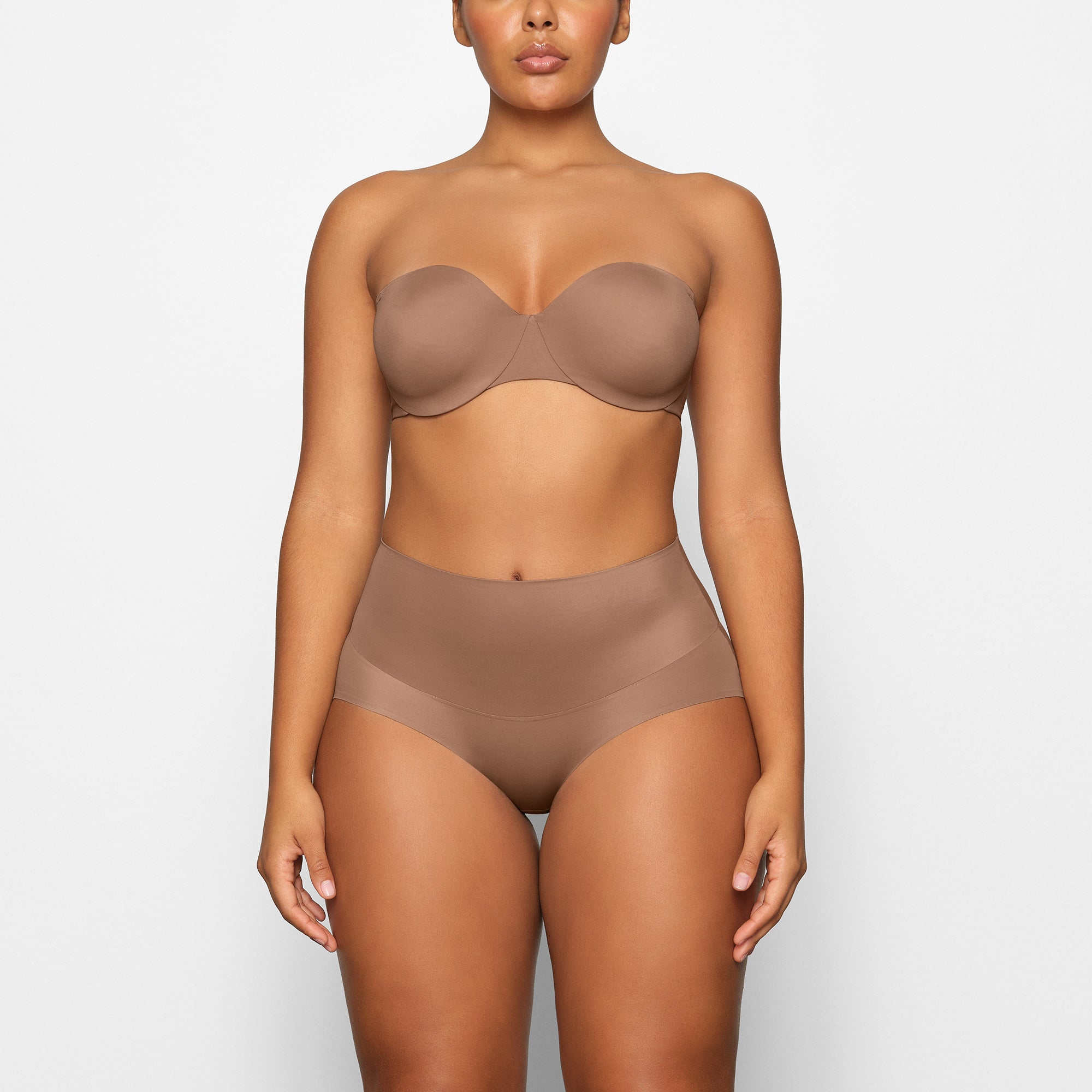 SMOOTHING INTIMATES HIGH-WAISTED BRIEF | SIENNA thumbnail 2