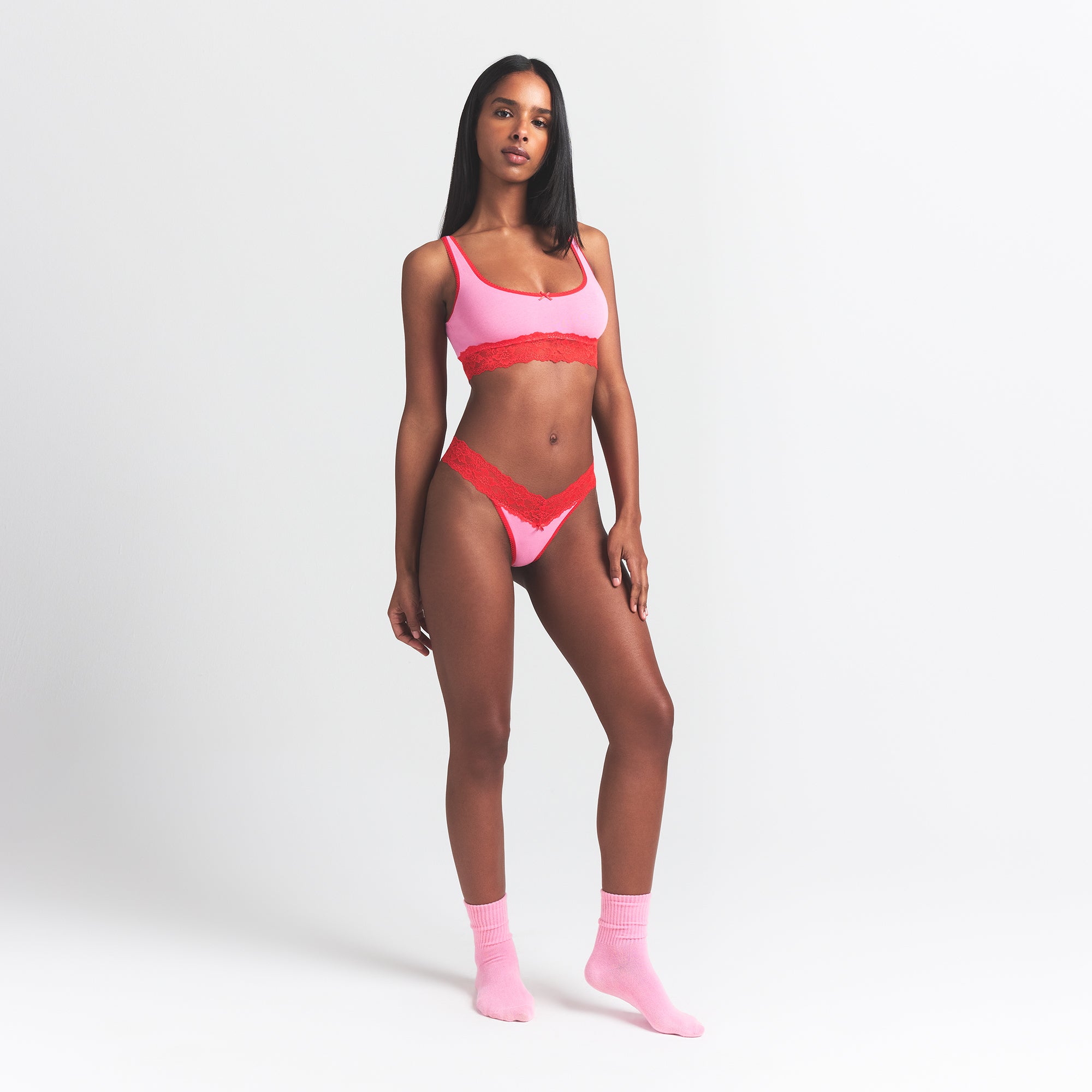 LIGHTWEIGHT COTTON WIDE LACE THONG | CARNATION CONTRAST thumbnail 2