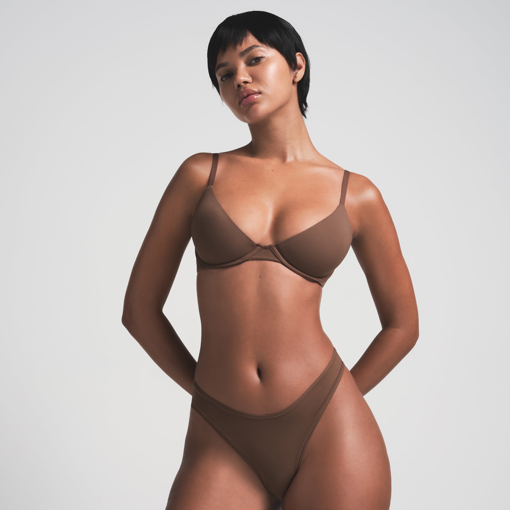 FITS EVERYBODY PLUNGE BRA | JASPER thumbnail 3