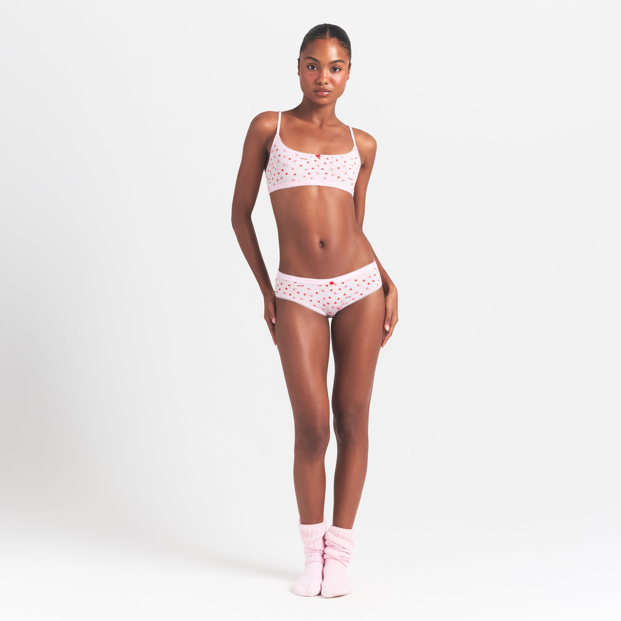 LIGHTWEIGHT COTTON LOGO PICOT HIPSTER | BABY PINK ARROWED HEARTS thumbnail 2