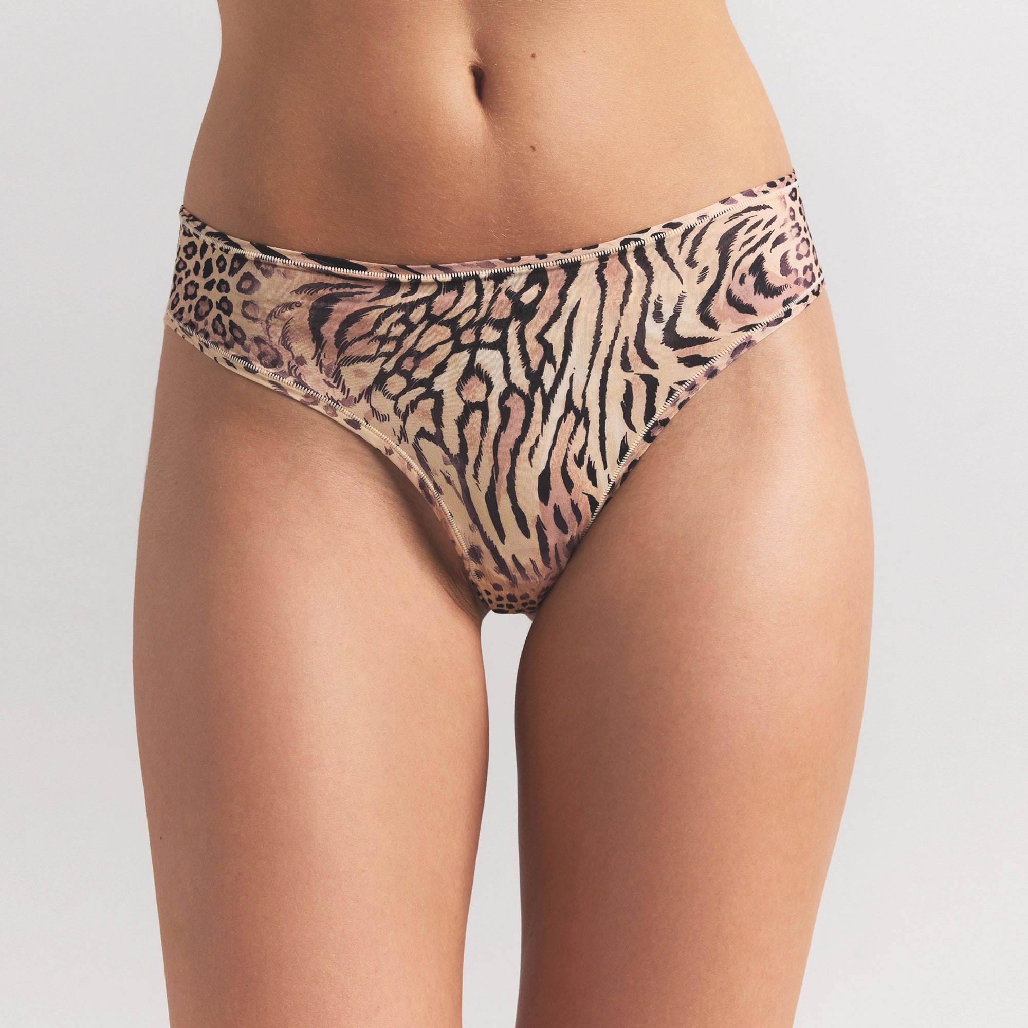 FITS EVERYBODY THONG | SAND MULTI ANIMAL thumbnail 3